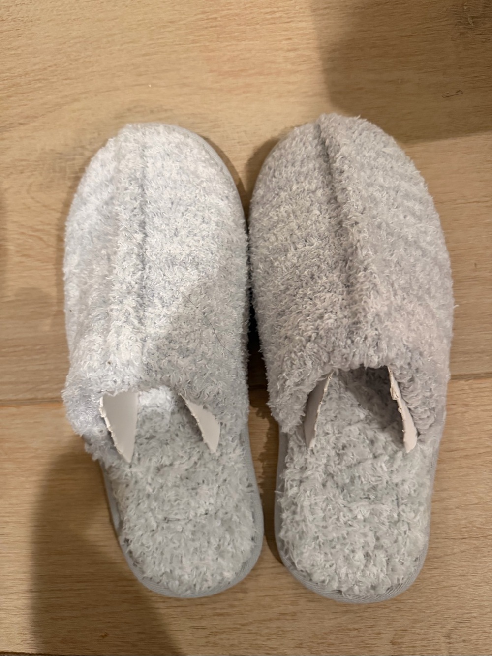 Barefoot Dreams Soft Fuzzy Slide Slippers in Light Gray